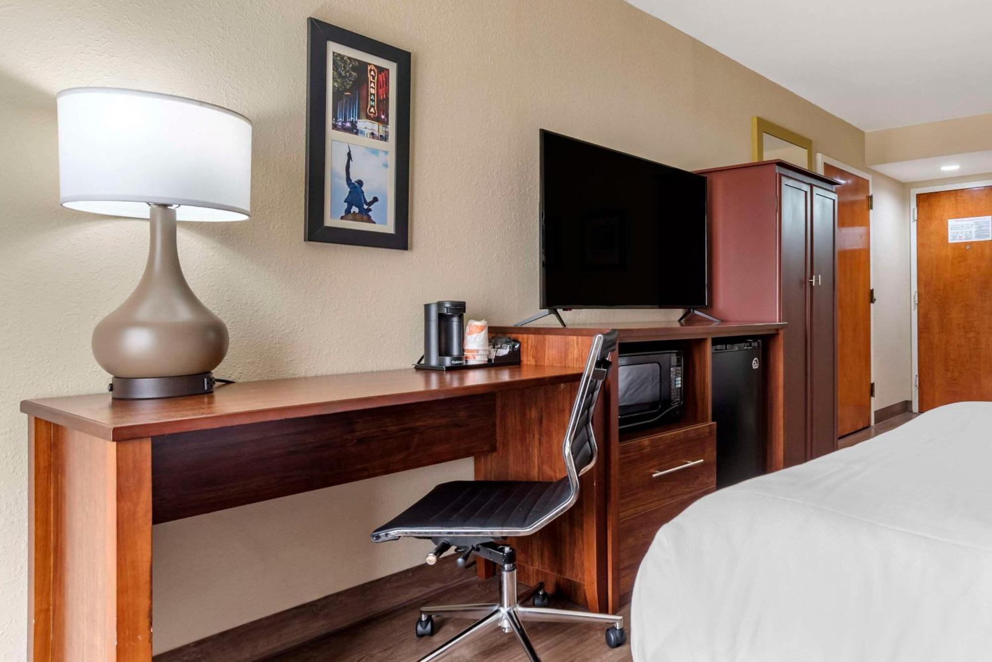 Comfort Inn Birmingham Homewood Екстер'єр фото